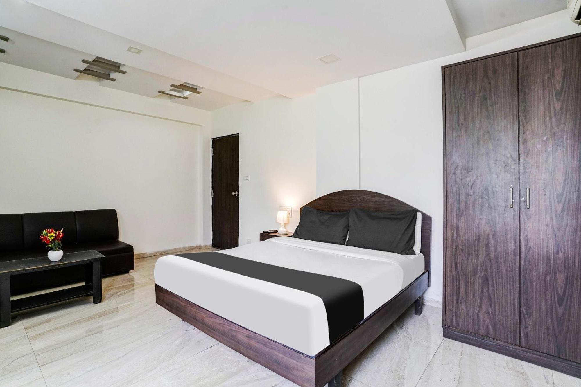 Super Hotel O Nashik Near Vijay Mamta Theatre Formerly Sahara Inn Exterior photo