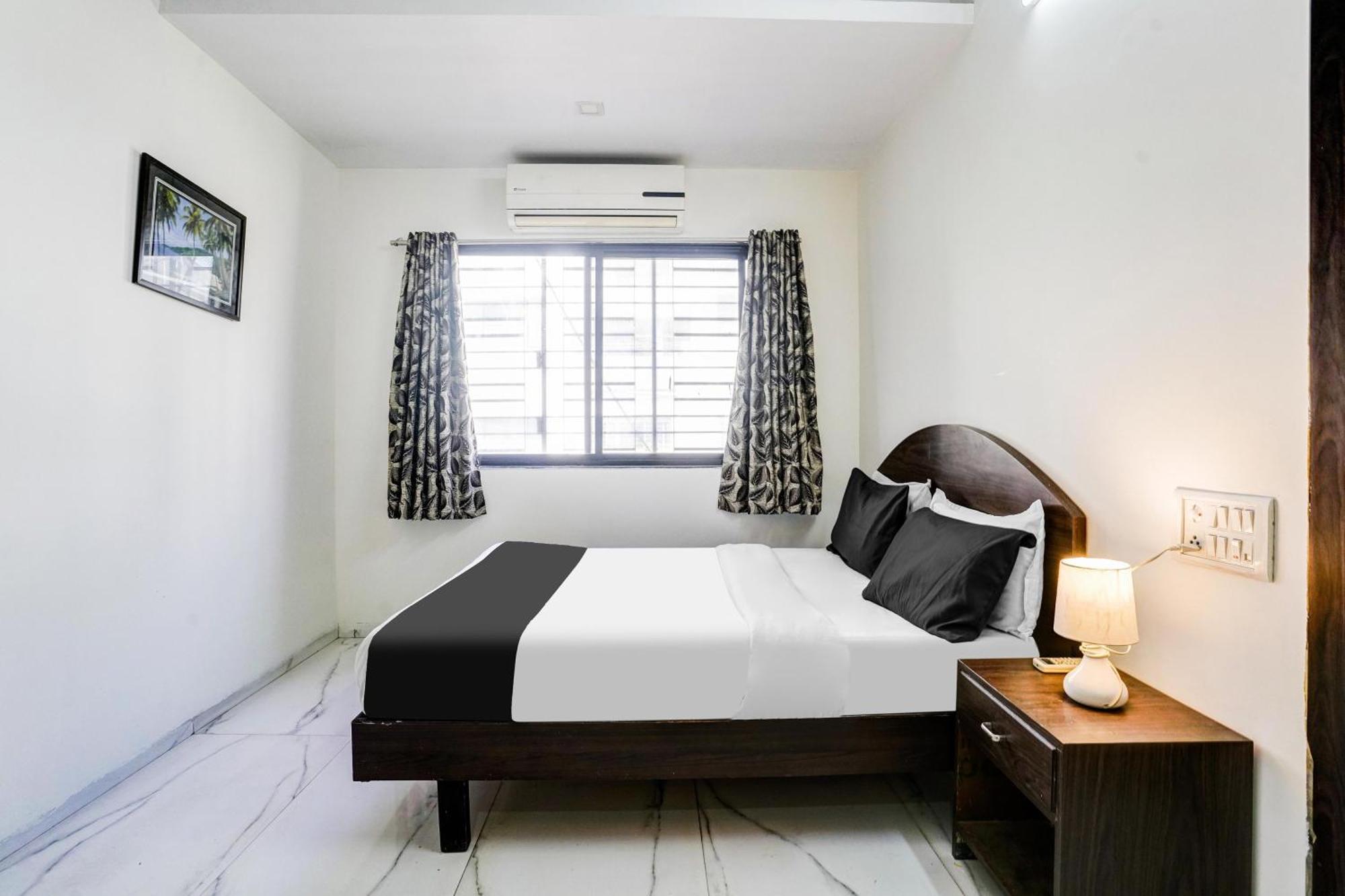 Super Hotel O Nashik Near Vijay Mamta Theatre Formerly Sahara Inn Exterior photo